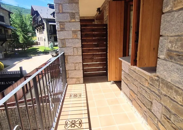 Appartamento Check-in Casas La Casa De Conques Eriste